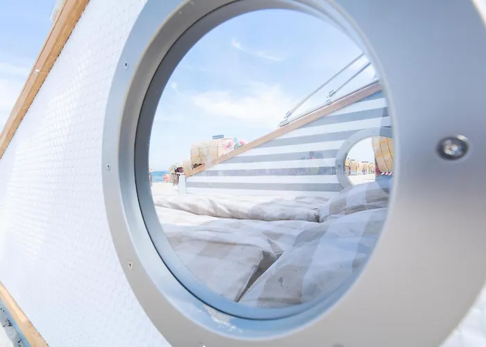 Luksustelt Schlafstrandkorb Nr 6 Timmendorfer Strand